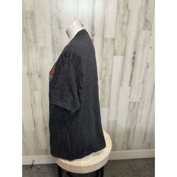 Gray tshirt - Picture 4 of 5